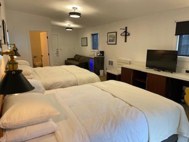 The Hotel Seaview